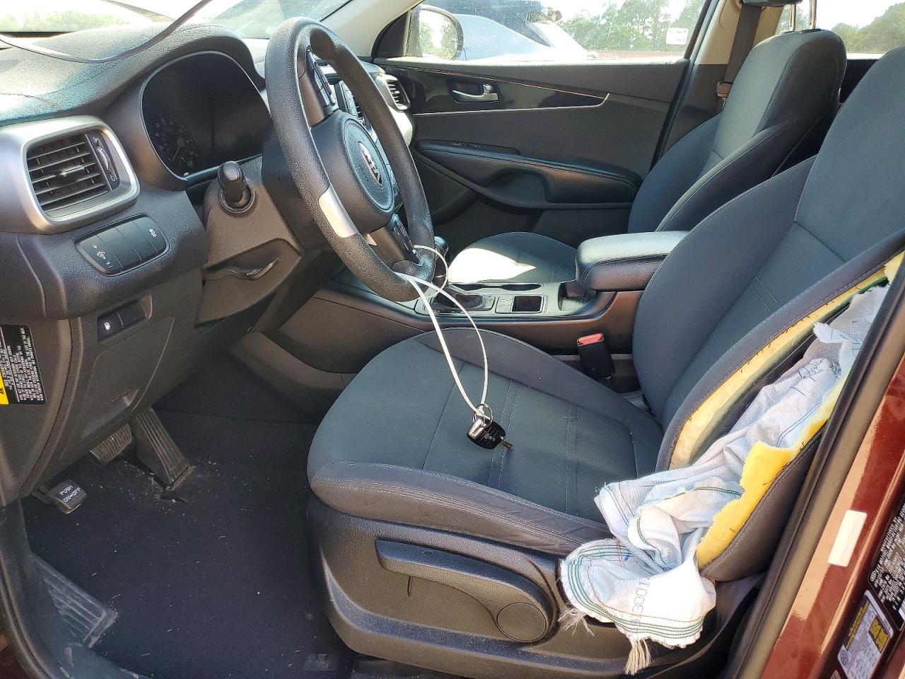 2018 KIA SORENTO L, LX