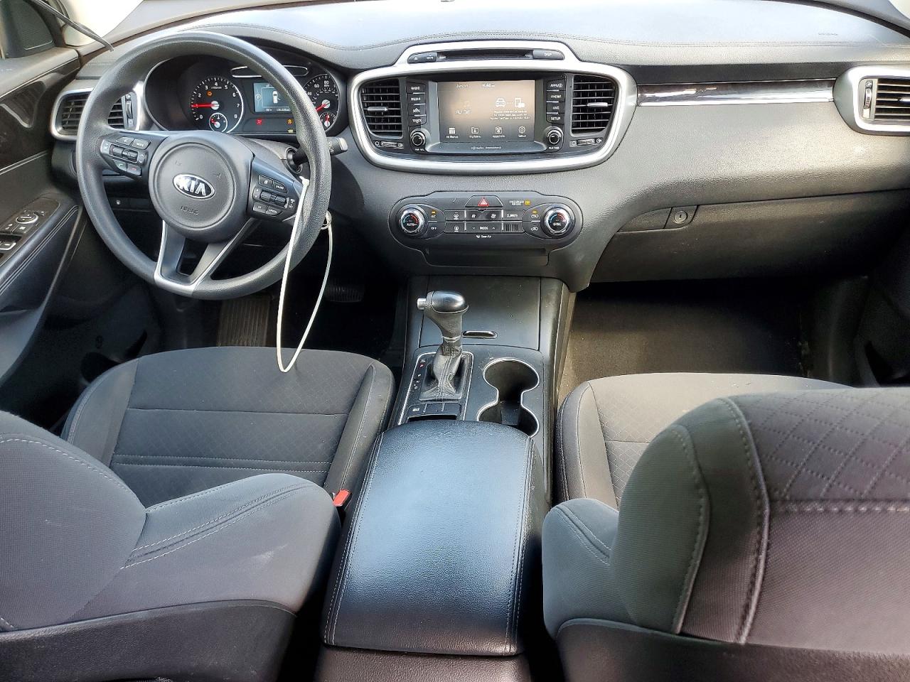 2018 KIA SORENTO L, LX