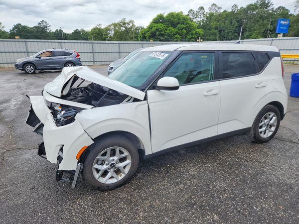 2024 KIA SOUL LX, S