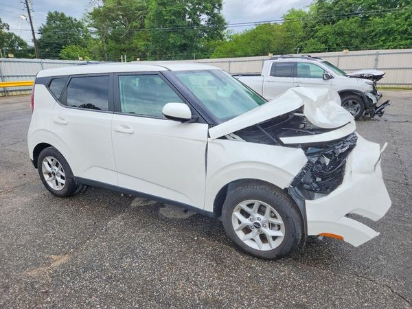 2024 KIA SOUL LX, S