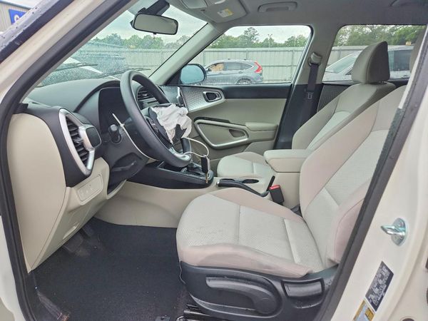 2024 KIA SOUL LX, S
