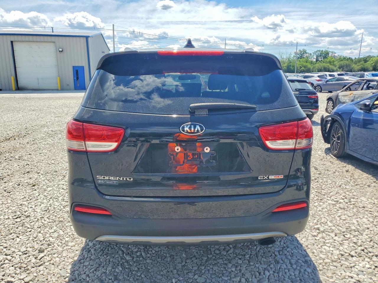 2017 KIA SORENTO EX