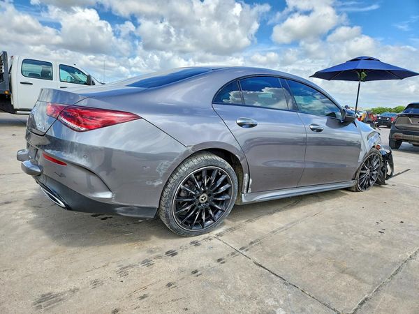 2022 MERCEDES-BENZ CLA CLA250-4M