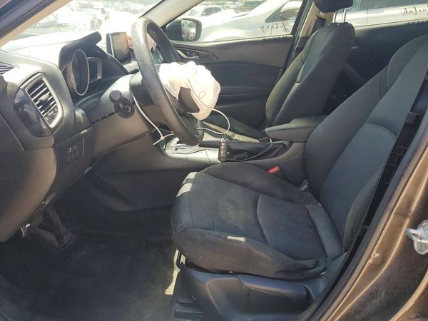2015 MAZDA 3
