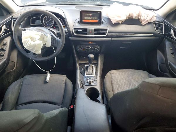 2015 MAZDA 3
