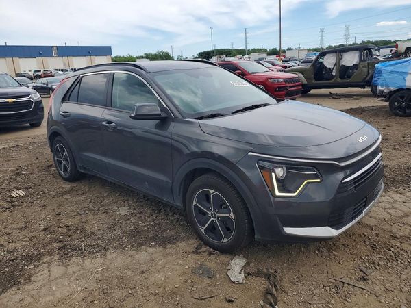2023 KIA NIRO EX