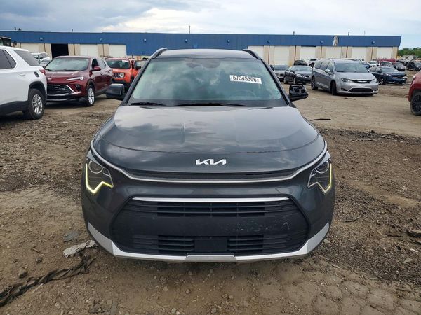 2023 KIA NIRO EX
