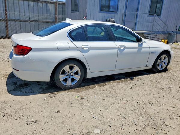 2013 BMW 528