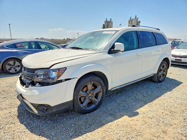 2020 DODGE JOURNEY Crossroad