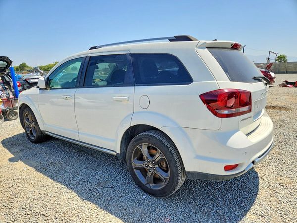 2020 DODGE JOURNEY Crossroad