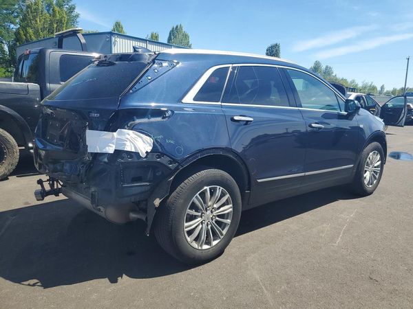 2017 CADILLAC XT5 Luxury