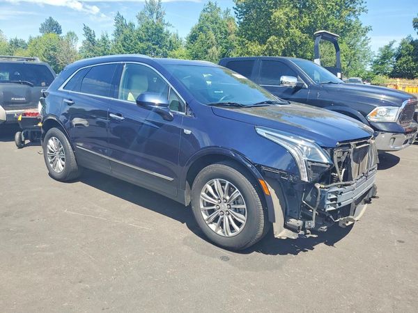 2017 CADILLAC XT5 Luxury