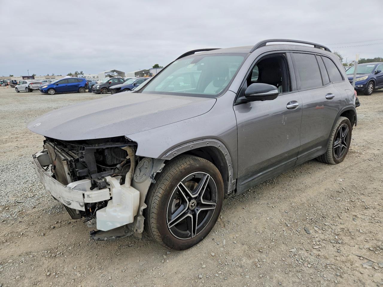 2023 MERCEDES-BENZ GLB GLB250
