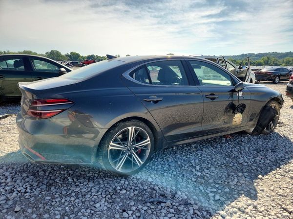 2025 GENESIS G70
