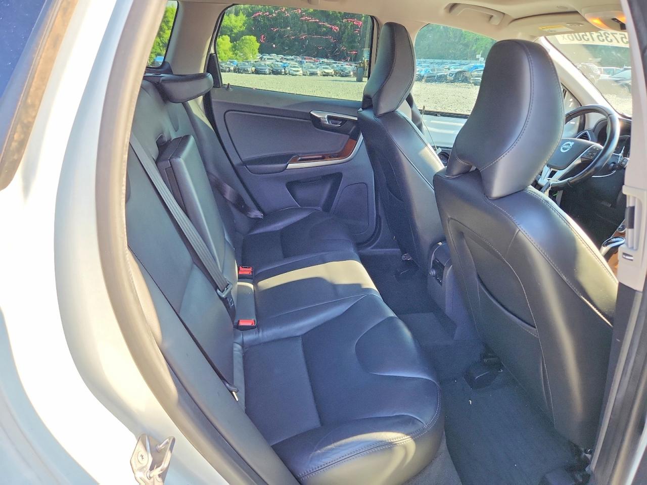 2017 VOLVO XC60 Inscription