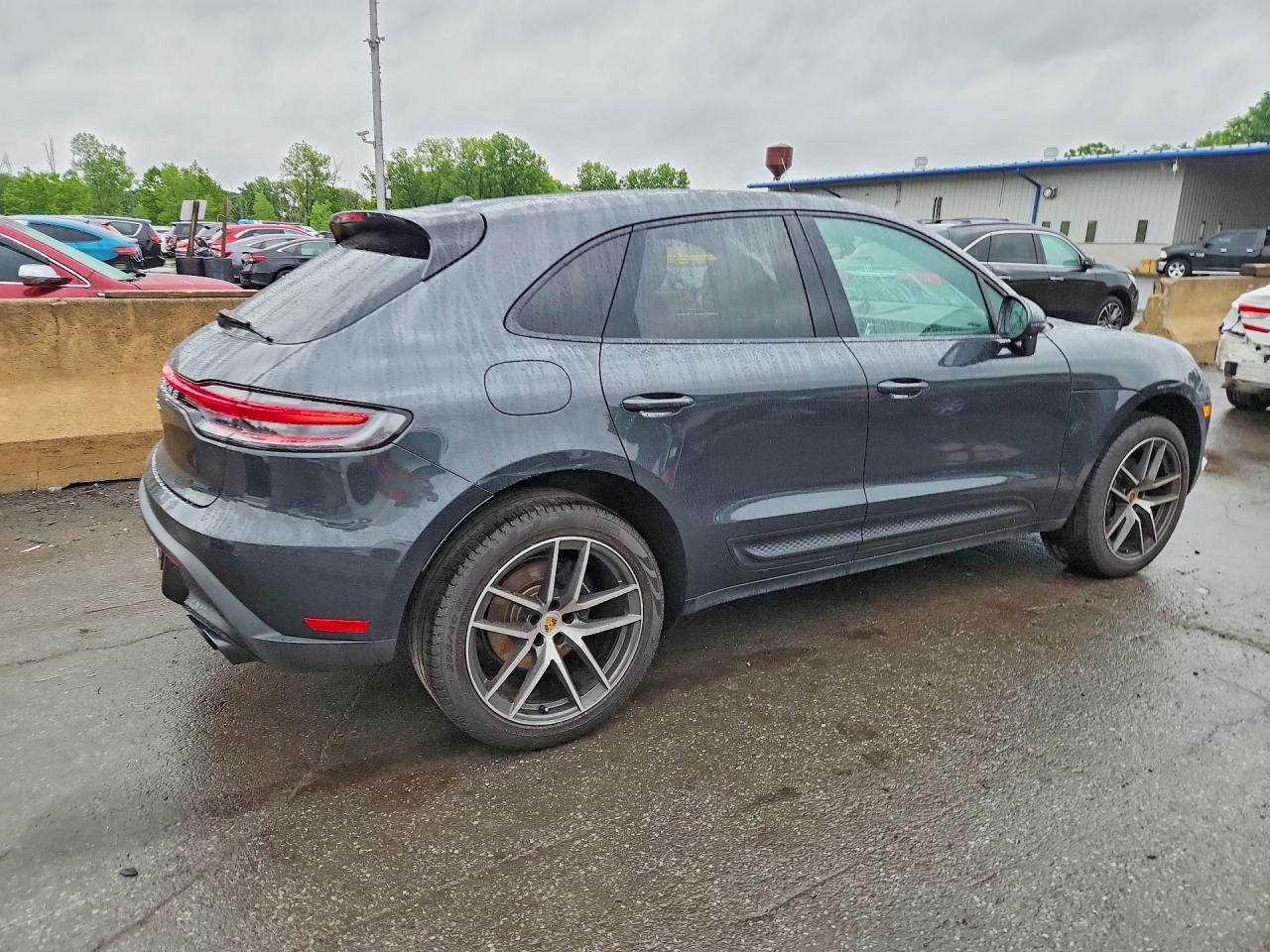 2025 PORSCHE MACAN Macan, Macan T