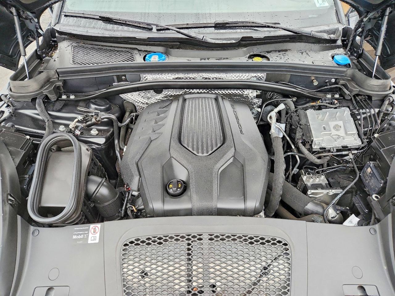 2025 PORSCHE MACAN Macan, Macan T