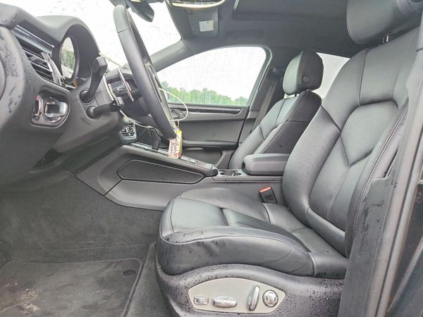 2025 PORSCHE MACAN Macan, Macan T