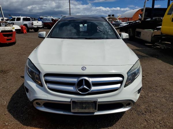 2016 MERCEDES-BENZ GLA
