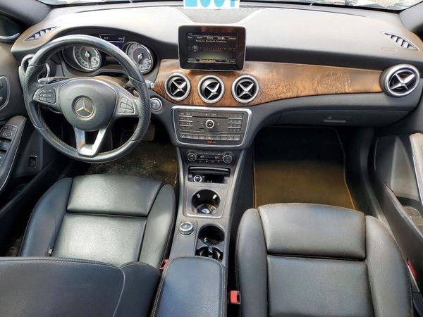 2016 MERCEDES-BENZ GLA