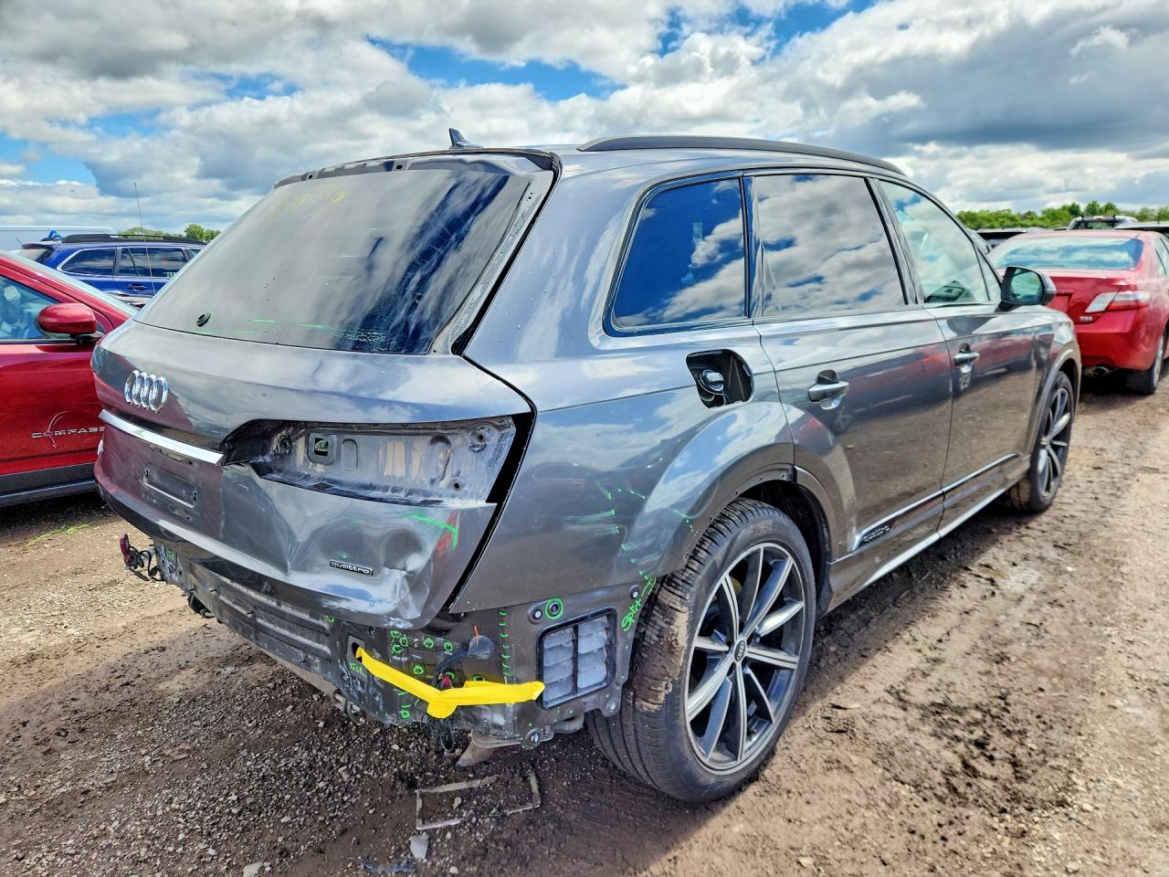 2021 AUDI Q7 quattro Prestige
