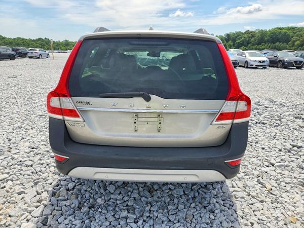 2015 VOLVO XC70