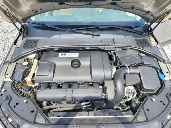 2015 VOLVO XC70