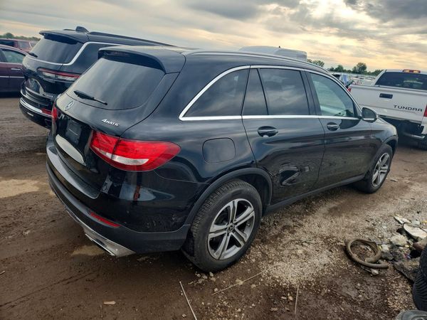 2019 MERCEDES-BENZ GLC GLC 300-4M