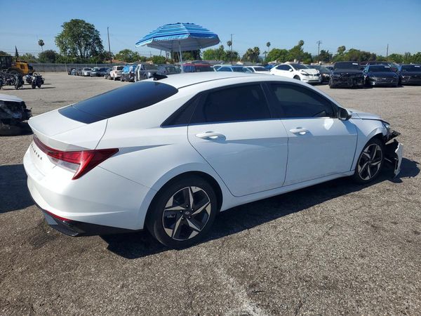 2021 HYUNDAI ELANTRA SEL w/ Premium Pkg