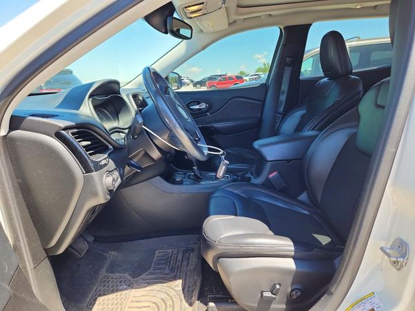 2019 JEEP CHEROKEE LATITUDE PLUS 4X4