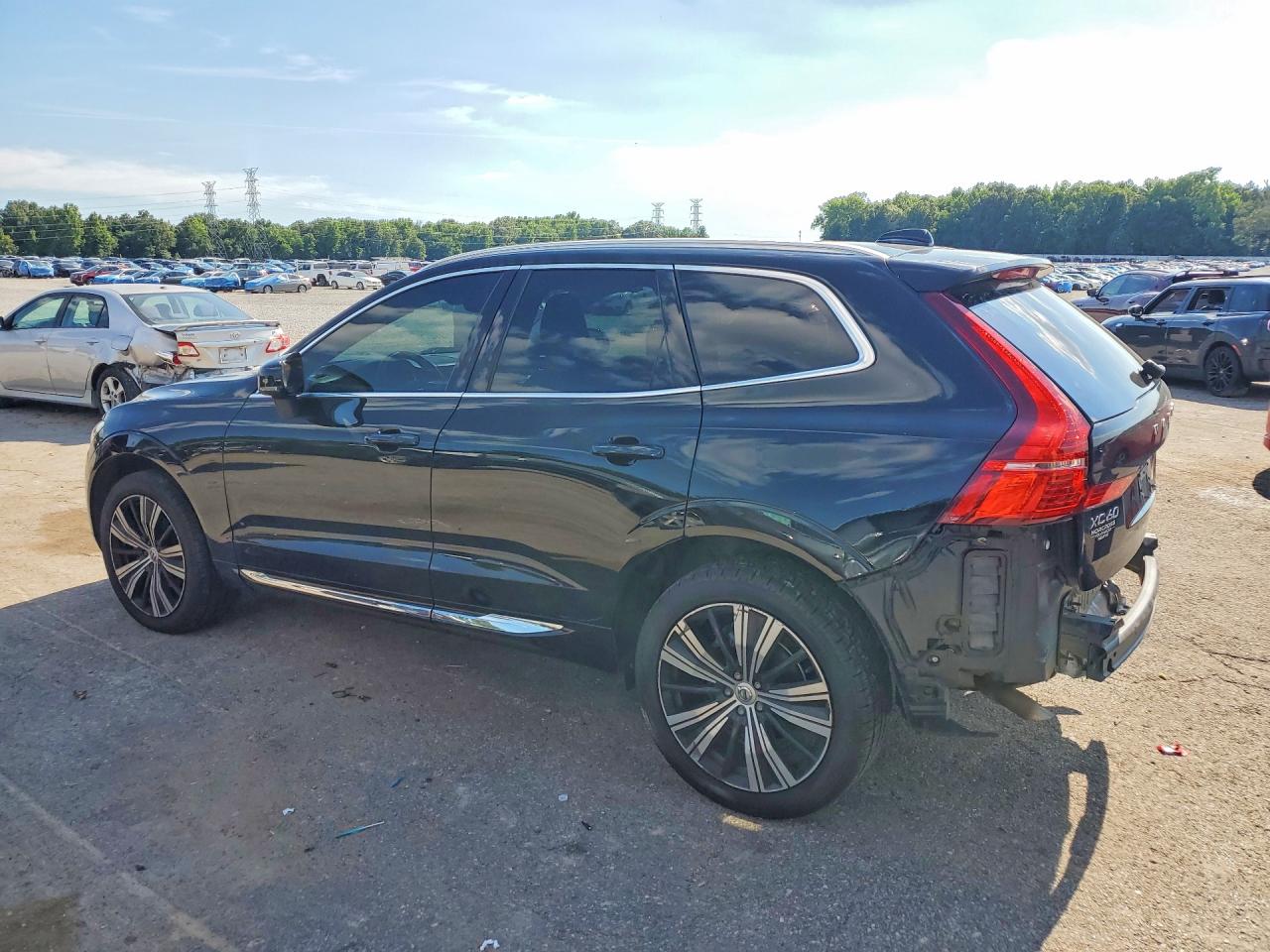 2022 VOLVO XC60 Inscription