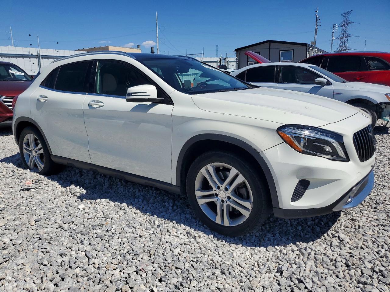 2015 MERCEDES-BENZ GLA GLA250
