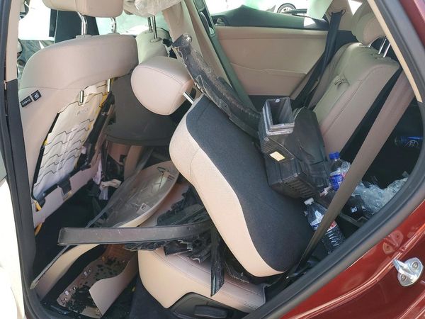 2017 HYUNDAI TUCSON SE (no options)