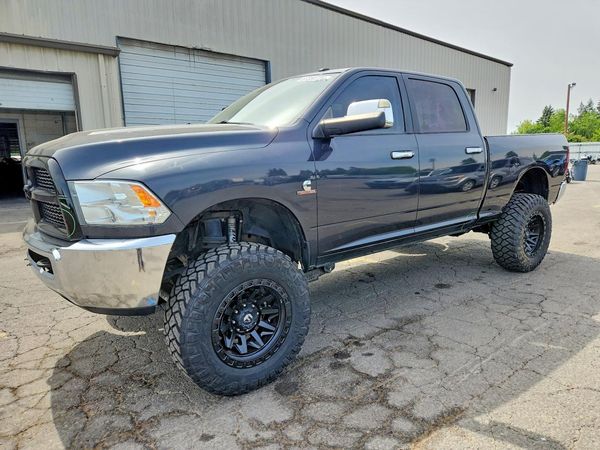 2015 RAM 2500 SLT CREW CAB 4X4