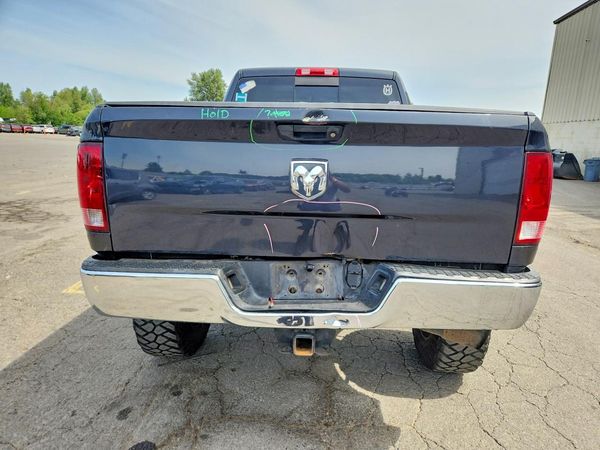 2015 RAM 2500 SLT CREW CAB 4X4
