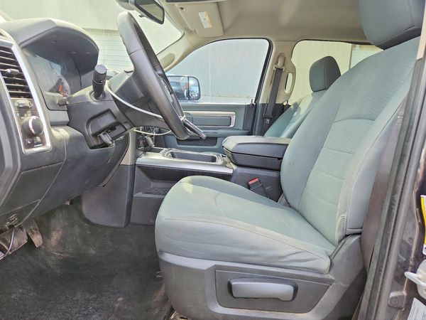 2015 RAM 2500 SLT CREW CAB 4X4