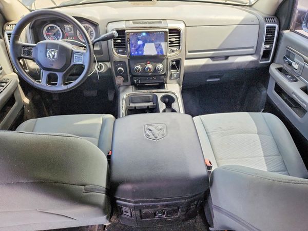 2015 RAM 2500 SLT CREW CAB 4X4