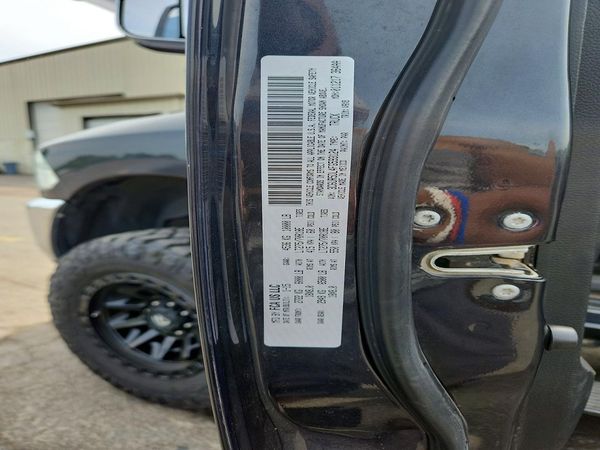 2015 RAM 2500 SLT CREW CAB 4X4