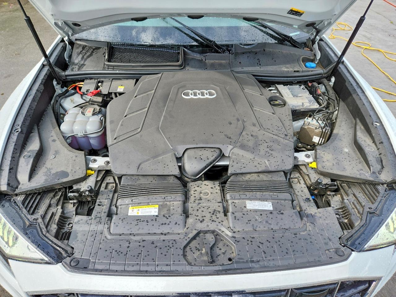 2021 AUDI Q8 S Line quattro Prestige