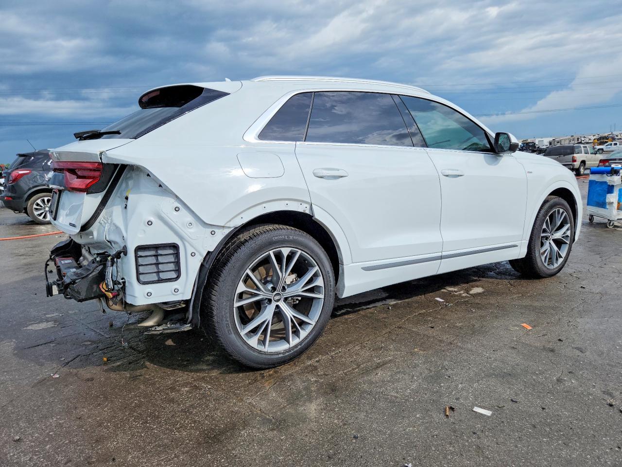 2021 AUDI Q8 S Line quattro Prestige