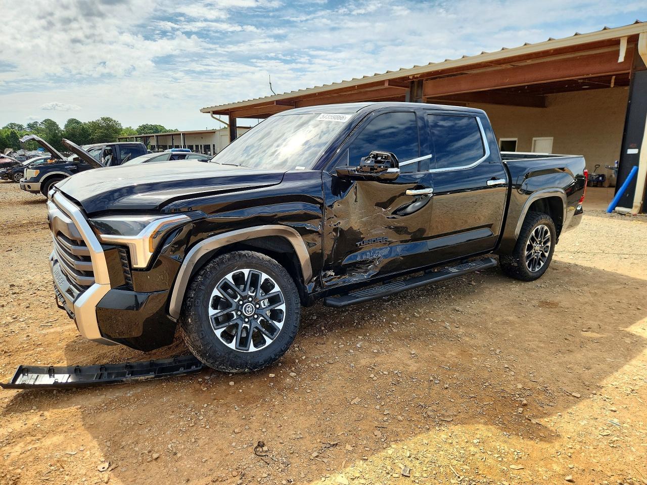 2024 TOYOTA TUNDRA Limited