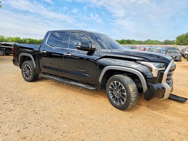 2024 TOYOTA TUNDRA Limited