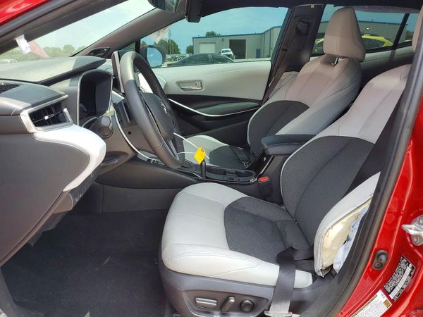 2025 TOYOTA COROLLA