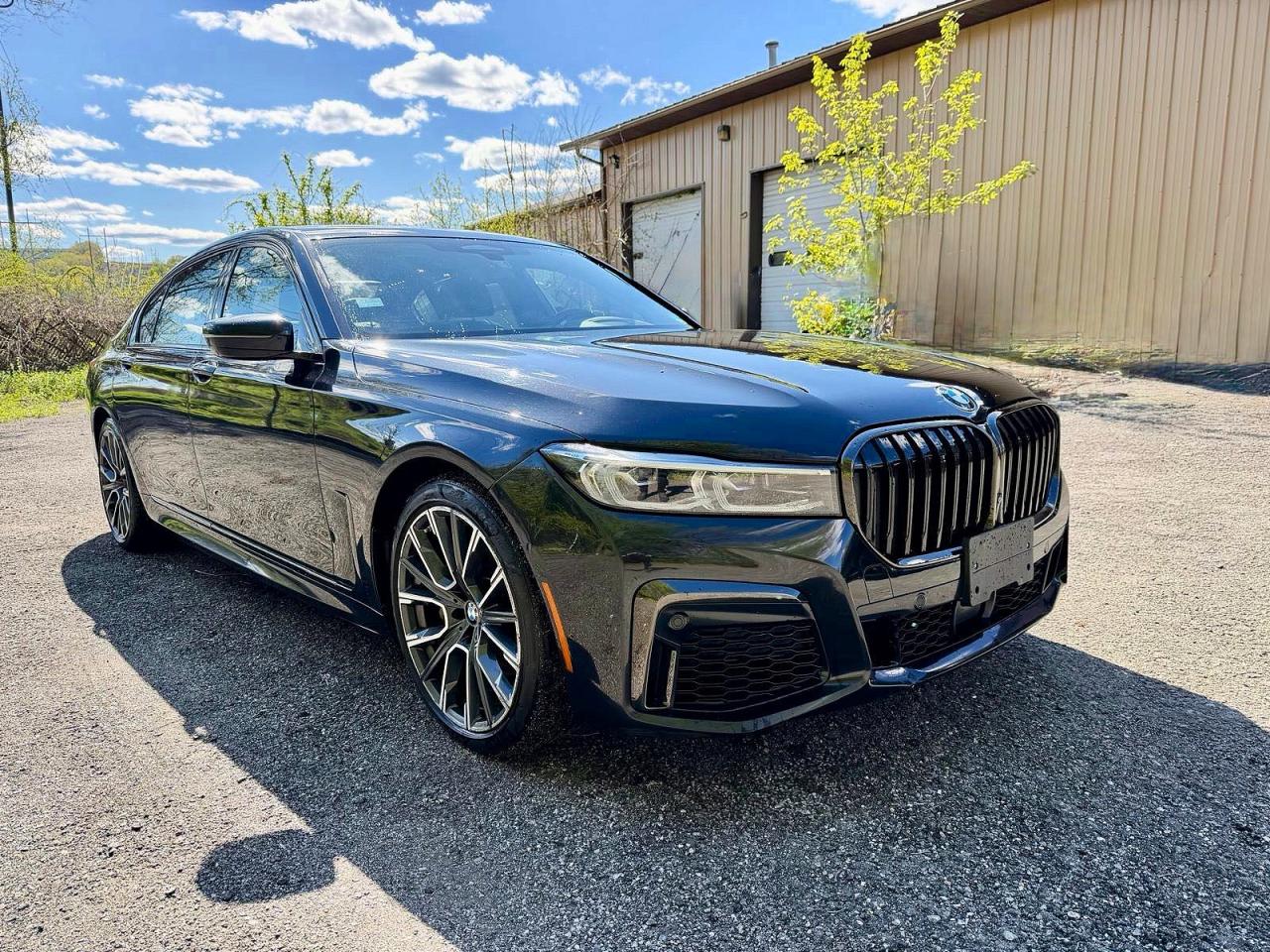 2022 BMW 740 xDrive