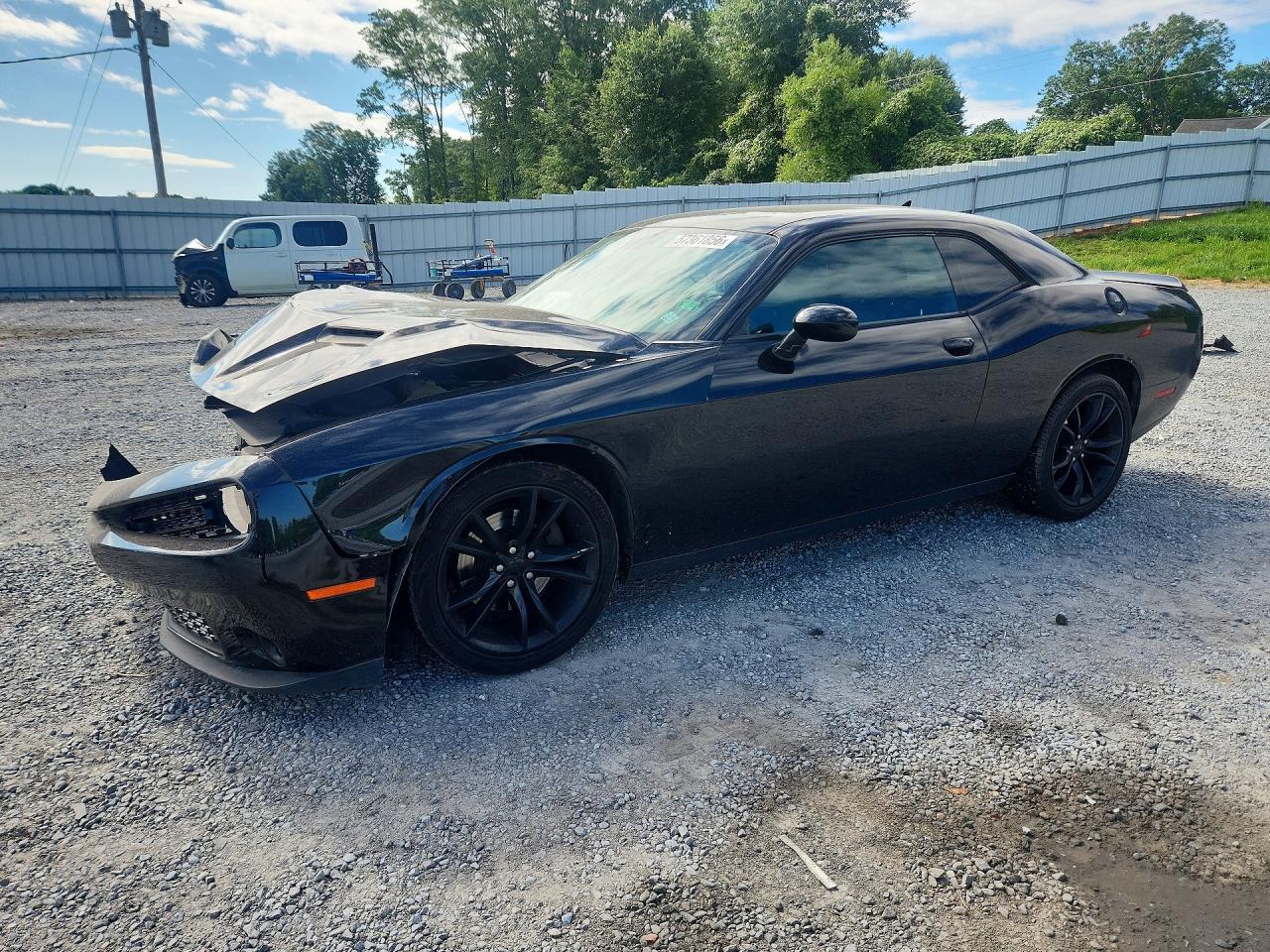2016 DODGE CHALLENGER SXT