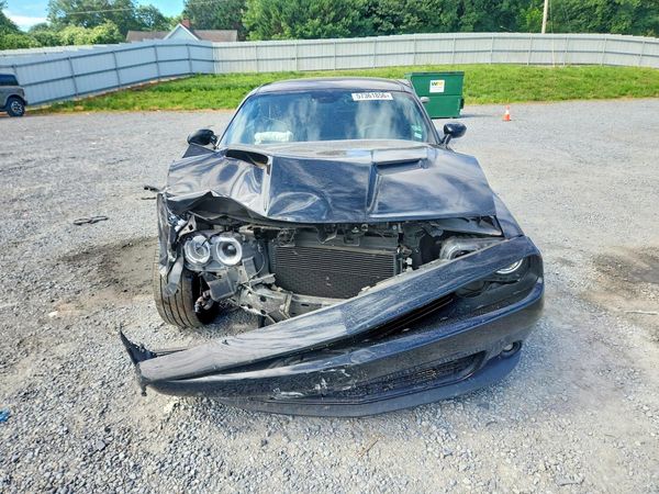 2016 DODGE CHALLENGER SXT