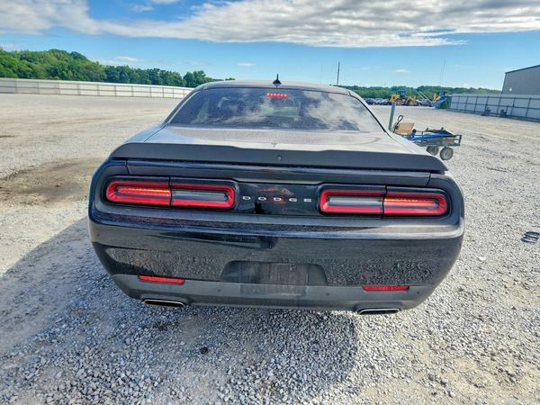 2016 DODGE CHALLENGER SXT