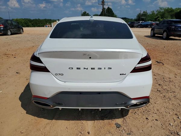 2025 GENESIS G70
