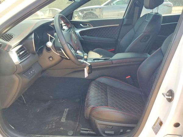 2025 GENESIS G70