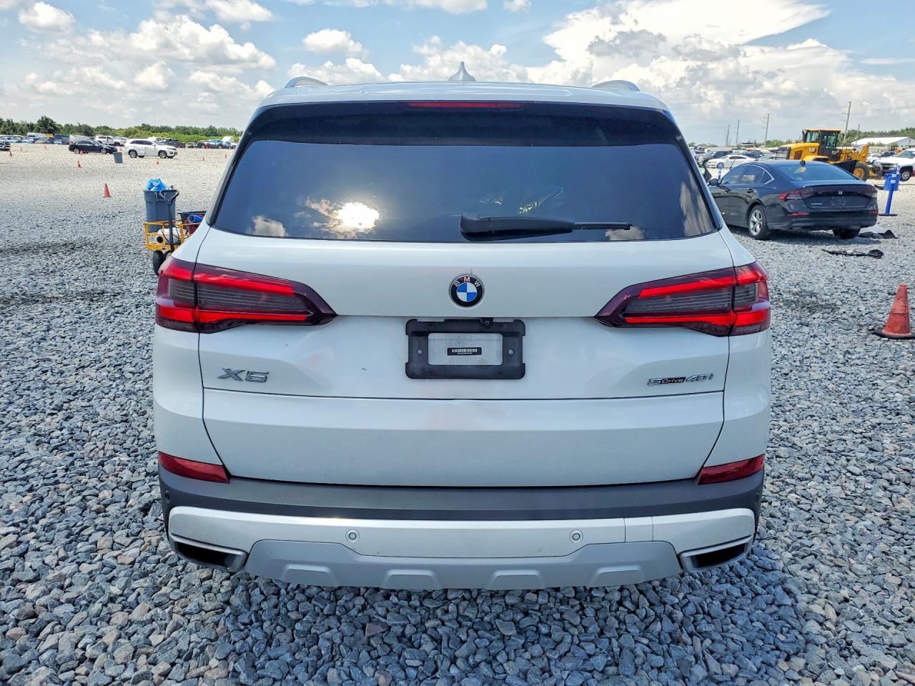 2022 BMW X5 sDrive40i